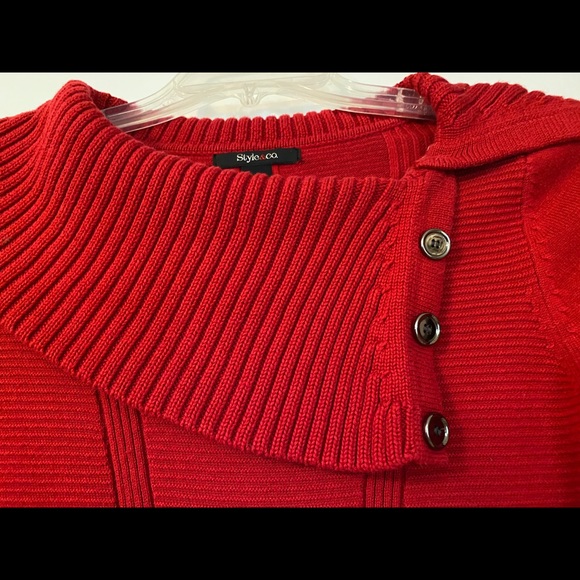 Red Shapely Sweater - Picture 2 of 4
